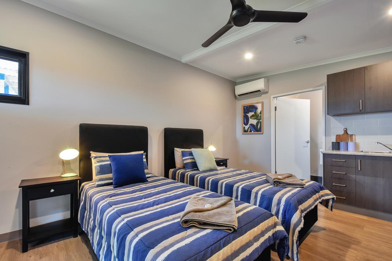 Dundee Beach Holiday Park Стая снимка